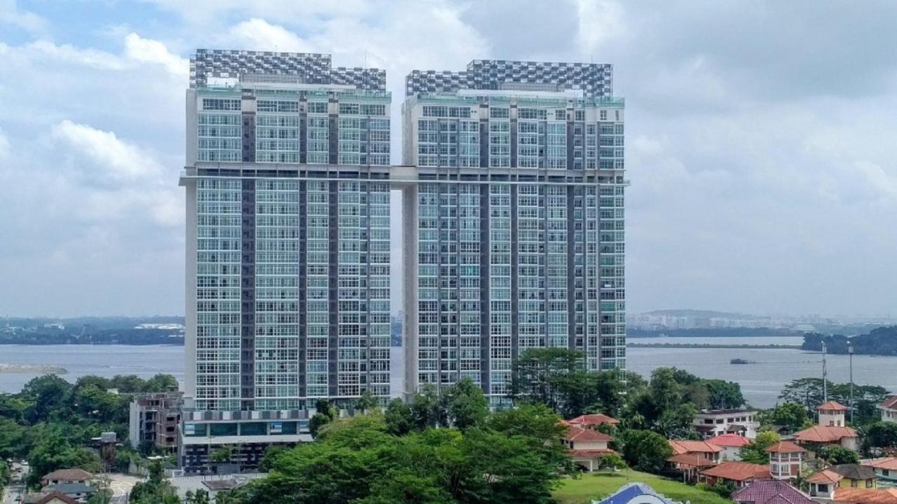 Experience The Coast - Hostahome Suites At Paragon Residence Near Downtown Johor Bahru Exterior foto